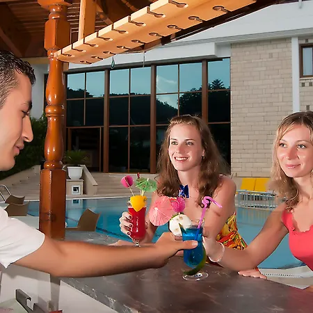Otel Felice Kemer