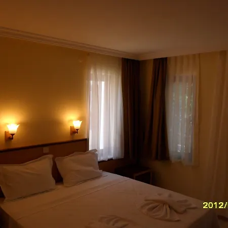 Felice Hotell 2*