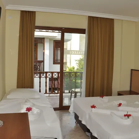 Hotell Felice Kemer