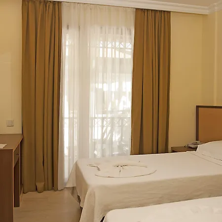 Felice Hotell